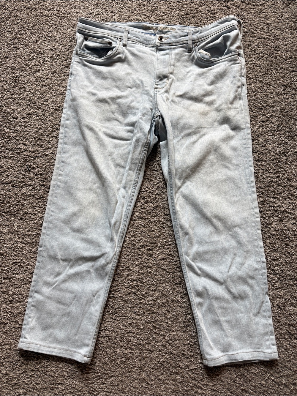 Tommy Bahama Slim Straight Jeans in Pale Gray Wash